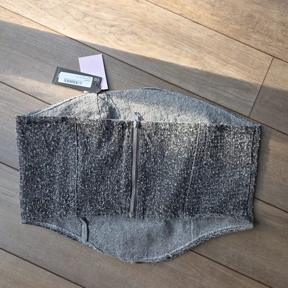 PrettyLittleThing Denim Tube Top - Picture 2 of 3